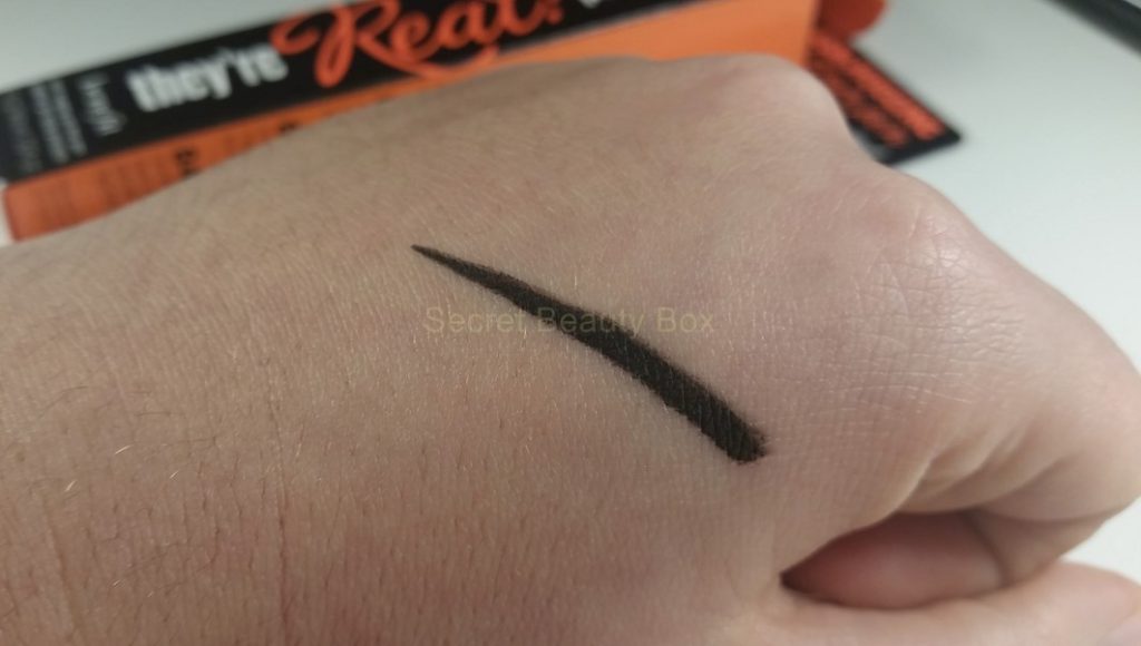 benefit they're realy push-up liner